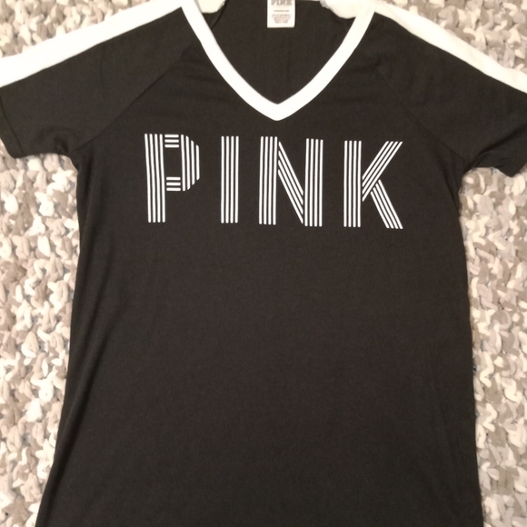 Victoria secret pink shirt - Picture 1 of 4